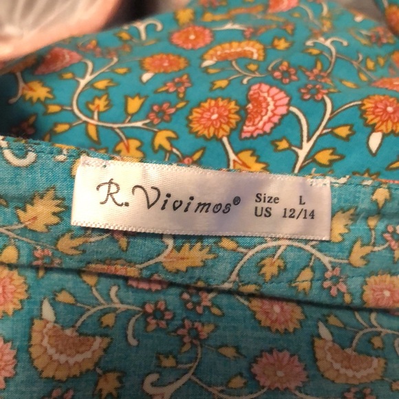 Beautiful Long Women’s Dress with Tassels - Picture 15 of 15